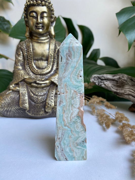 Karibischer Calcit Obelisk 3