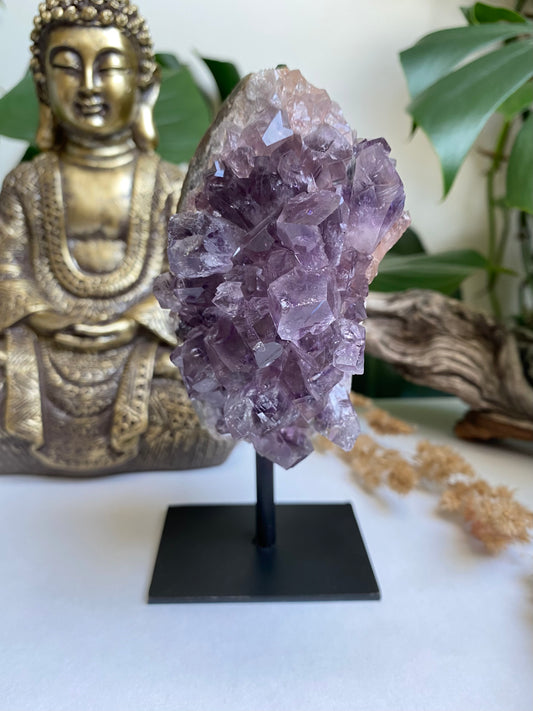 Amethyst auf Metallständer 4