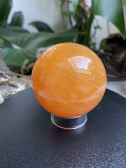 Orangencalcit Kugel 1